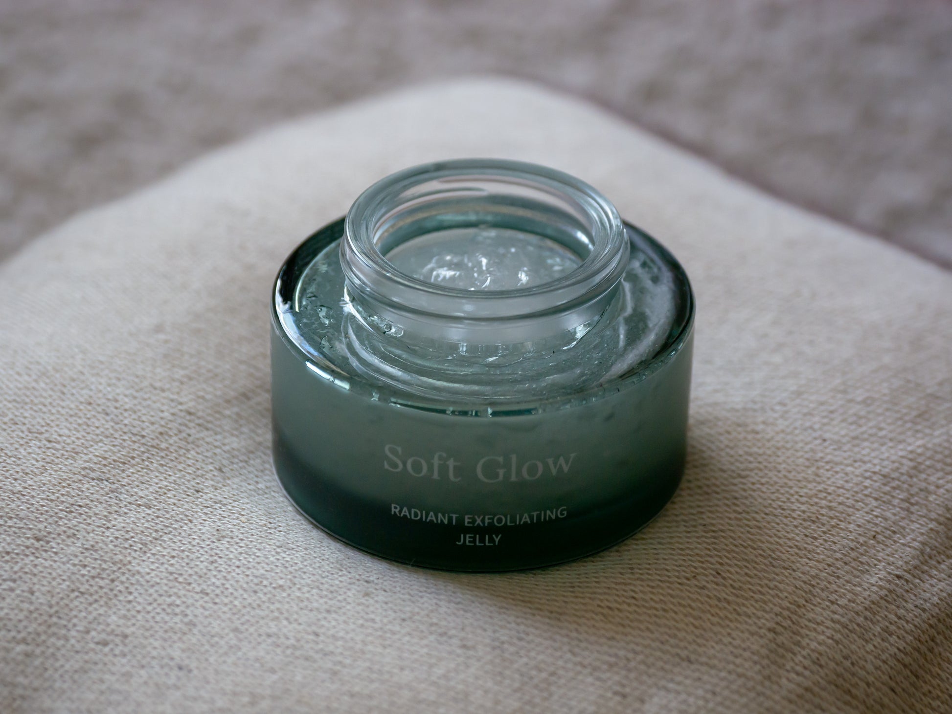 Soft Glow Radiant Exfoliating Jelly - 50ml-6