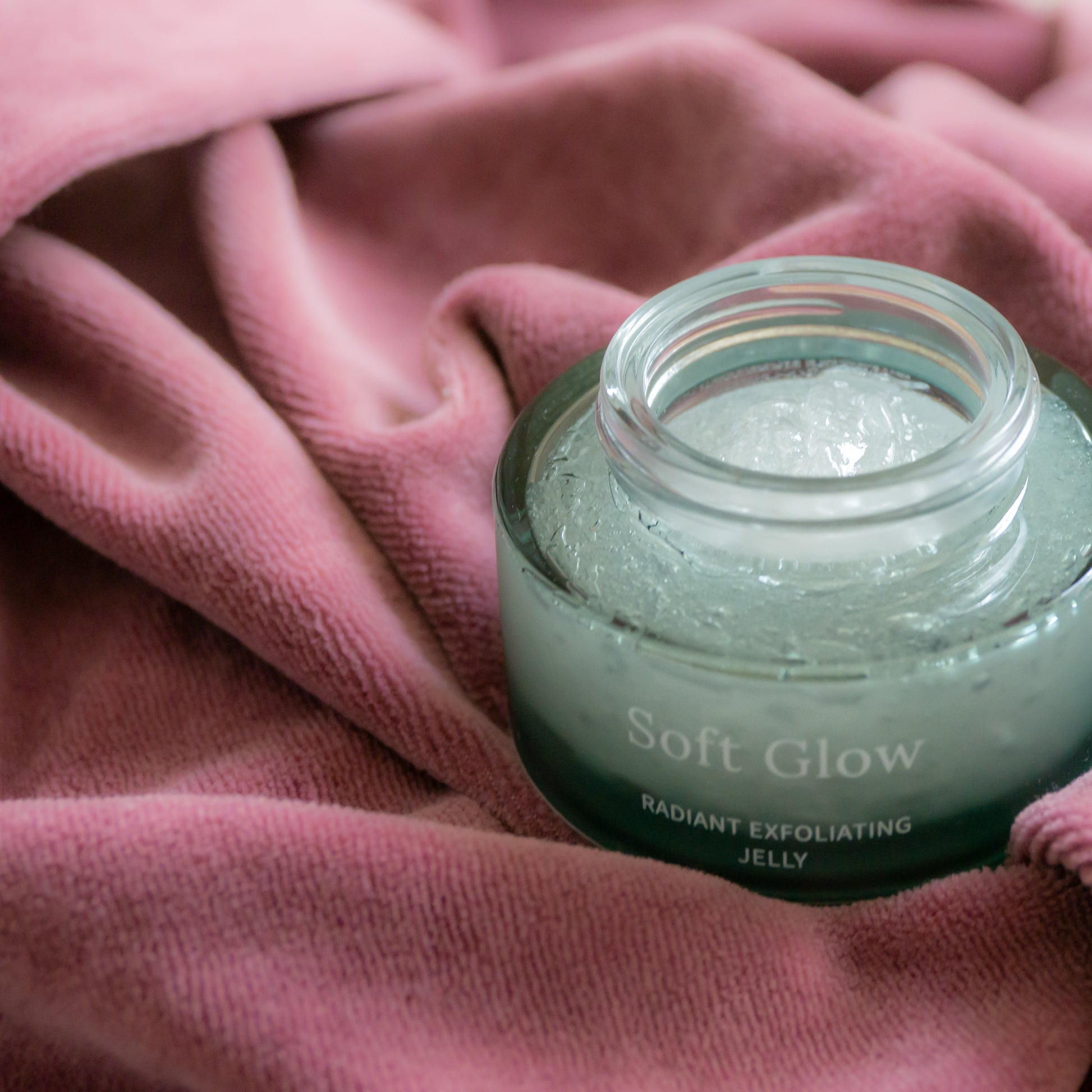 Soft Glow Radiant Exfoliating Jelly - 50ml-7