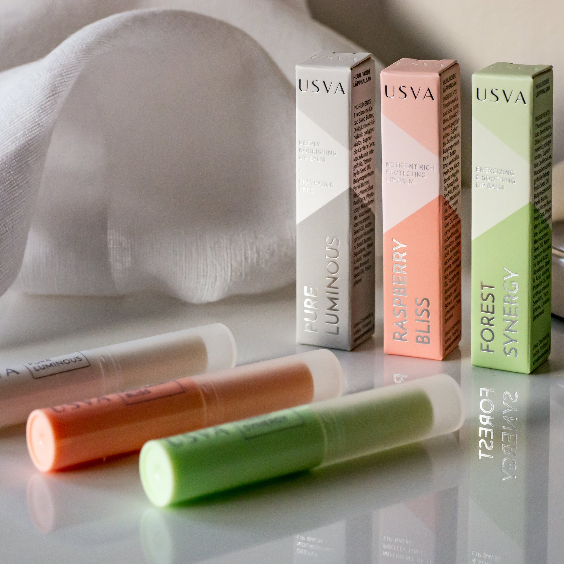 Pure Luminous Deeply Nourishing Lip Balm, Fragrance Free-4